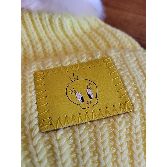 Rare Love Your Melon Yellow Tweety Bird Adult Beanie With Pom New - Picture 2 of 7